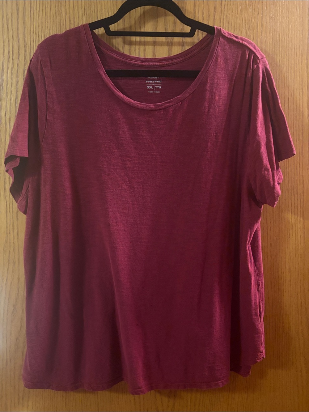 Old Navy Maroon Scoop Neck Short Sleeve Tee
